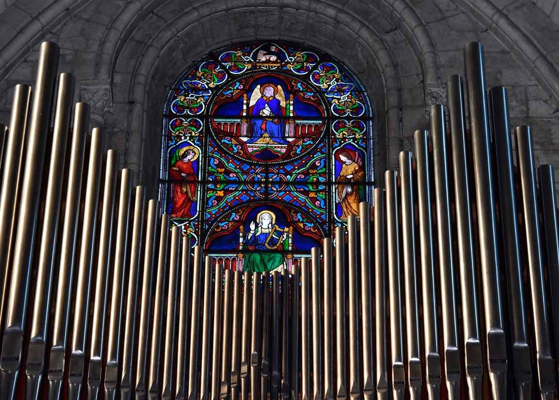 No momento, você está visualizando Como Saber se uma Música é Adequada para a Liturgia